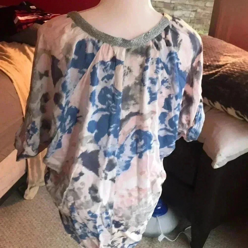 Juicy Couture blouse top only worn once! - Picture 6 of 6